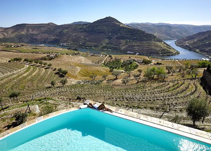 Quinta Rainha Santa Mafalda Villa *